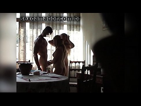 ❤️ Os amigos sexuais invitan a un home xigante e a un trío con el Sexo de calidade en % gl.villagesexvideos.ru %
