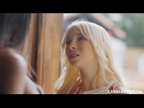 ❤️ A nena chega a casa uns meses despois e acaba comendo o coño da súa madrastra Sexo de calidade en % gl.villagesexvideos.ru %