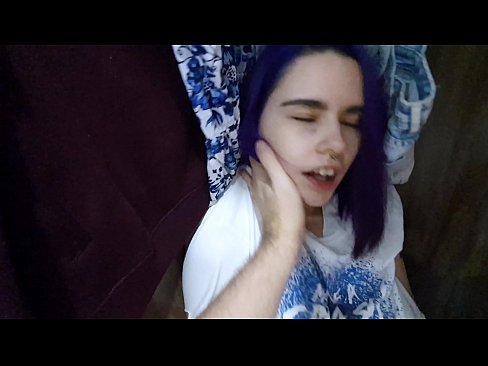 ❤️ Atopo a miña irmá no armario e axudouna a correrse Sexo de calidade en % gl.villagesexvideos.ru %
